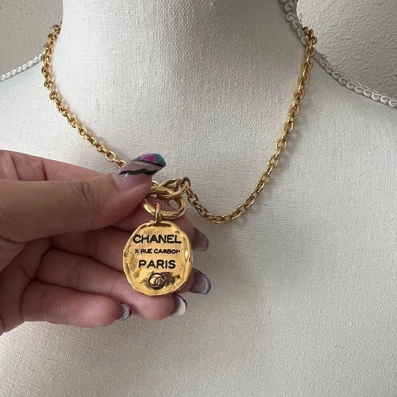 CHANEL Vintage Gold Rue Cambon Paris Pendant Necklace - Picture 4 of 8